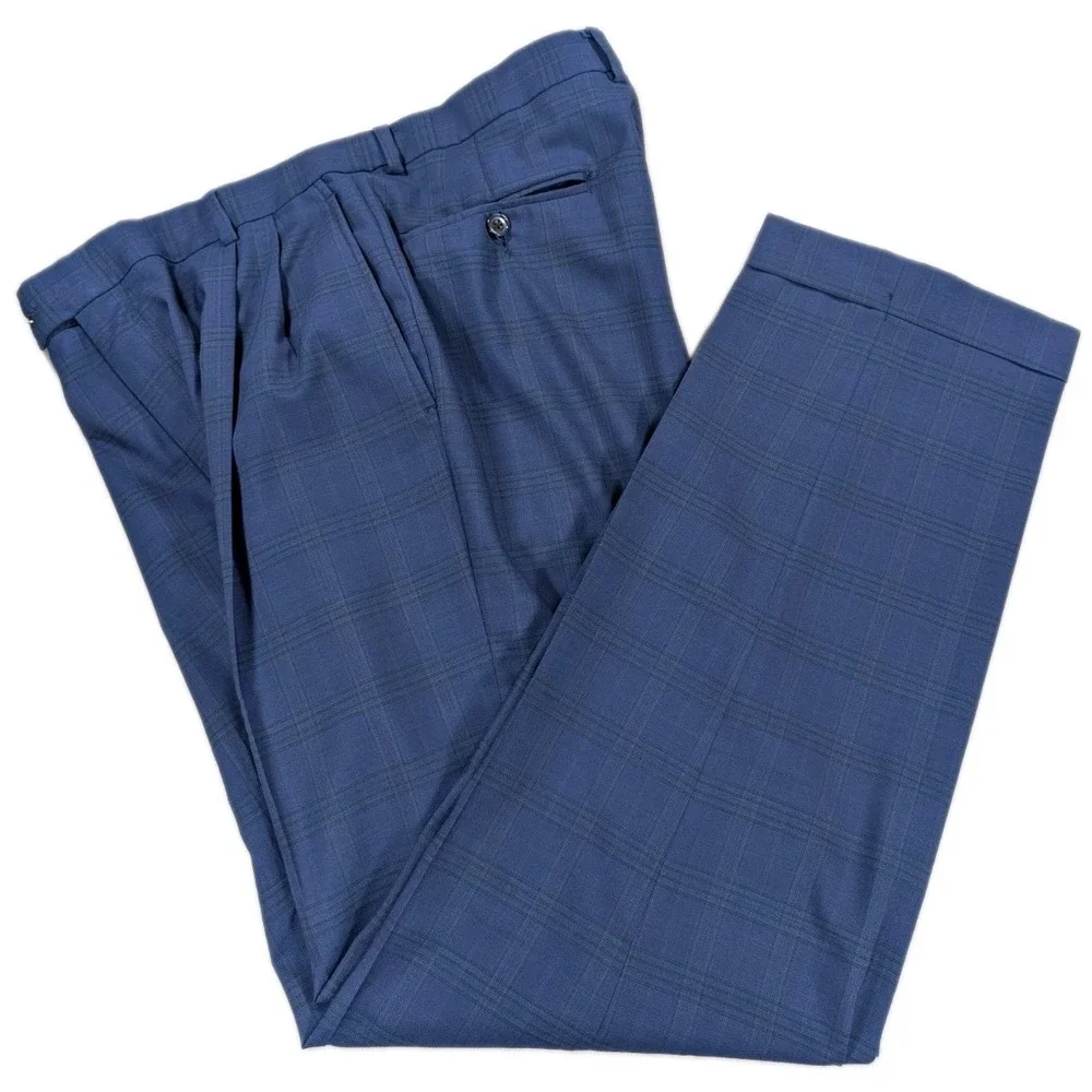 JoS A Bank Reserve Suit Mens 44R Blue Windowpane Glen Plaid Wool Italian Fabric